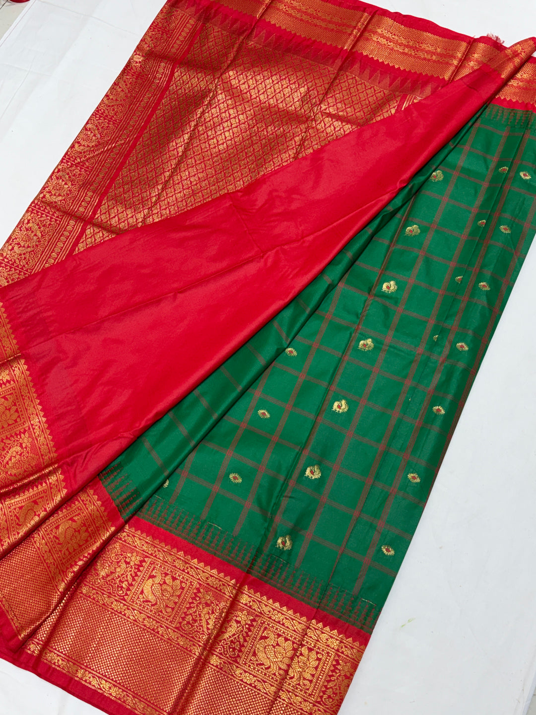 Parrot Green Semi-Silk Gadwal Saree (DHN-381)
