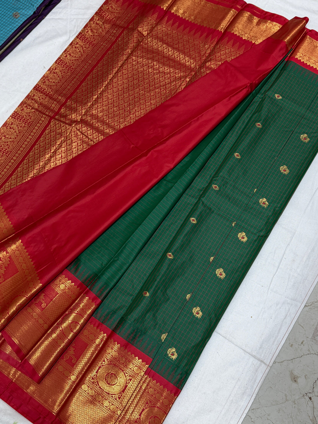 Dark Green Semi-Silk Gadwal Saree (DHN-413)