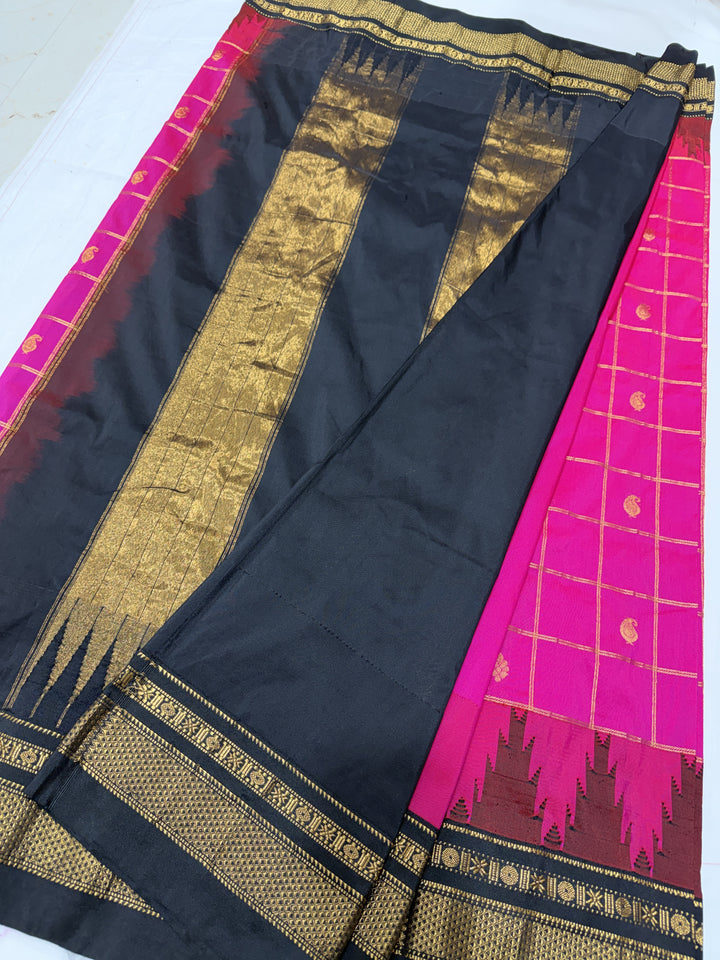Checks Narayanpet Black Border Ilkal Pallu Saree (DHN-620)