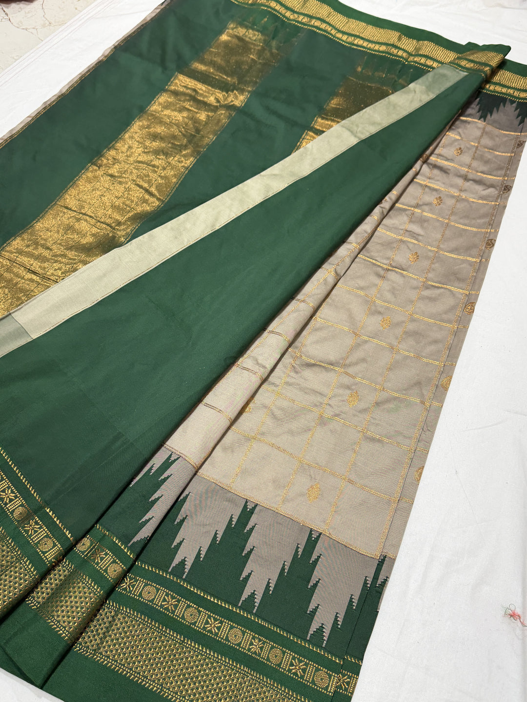 Checks Narayanpet Green Border Ilkal Pallu Saree (DHN-617)