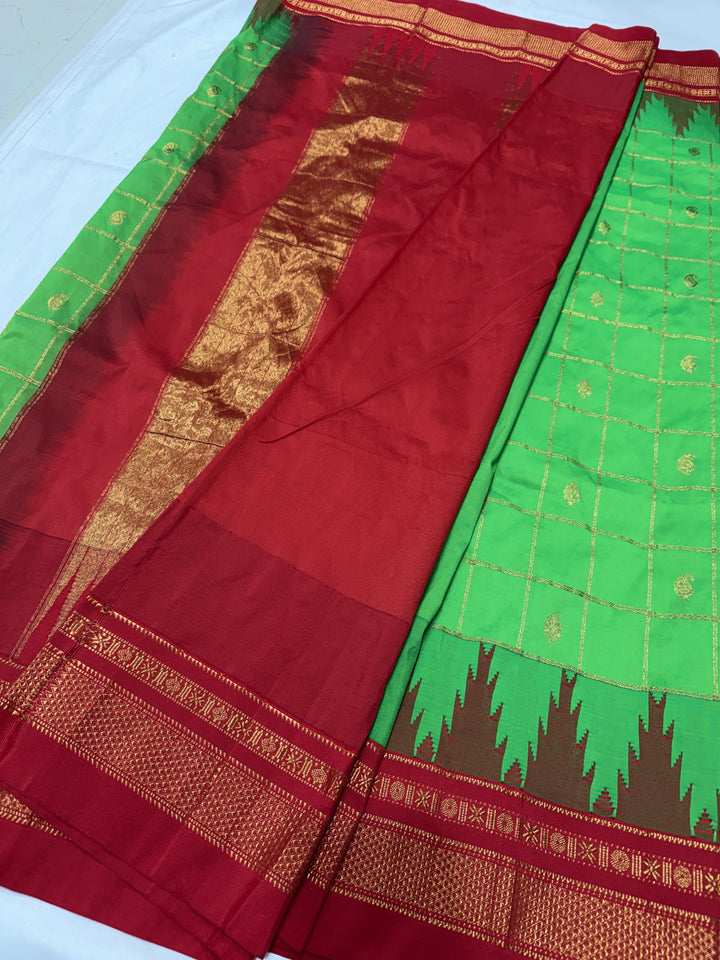 Checks Narayanpet Red Border Ilkal Pallu Saree (DHN-619)
