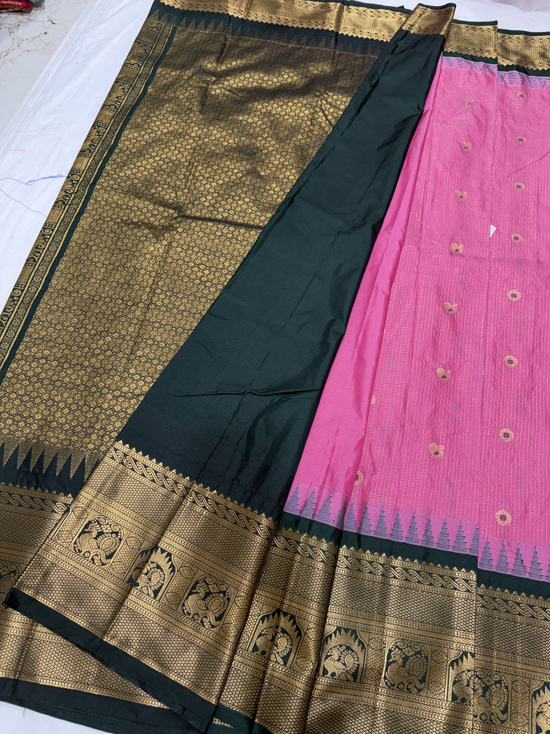 Minimal Checks Big Border Premium Semi Gadwal Saree (DHN-655)