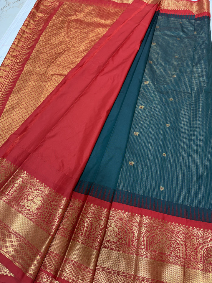 Minimal Checks Big Border Premium Semi Gadwal Saree (DHN-656)