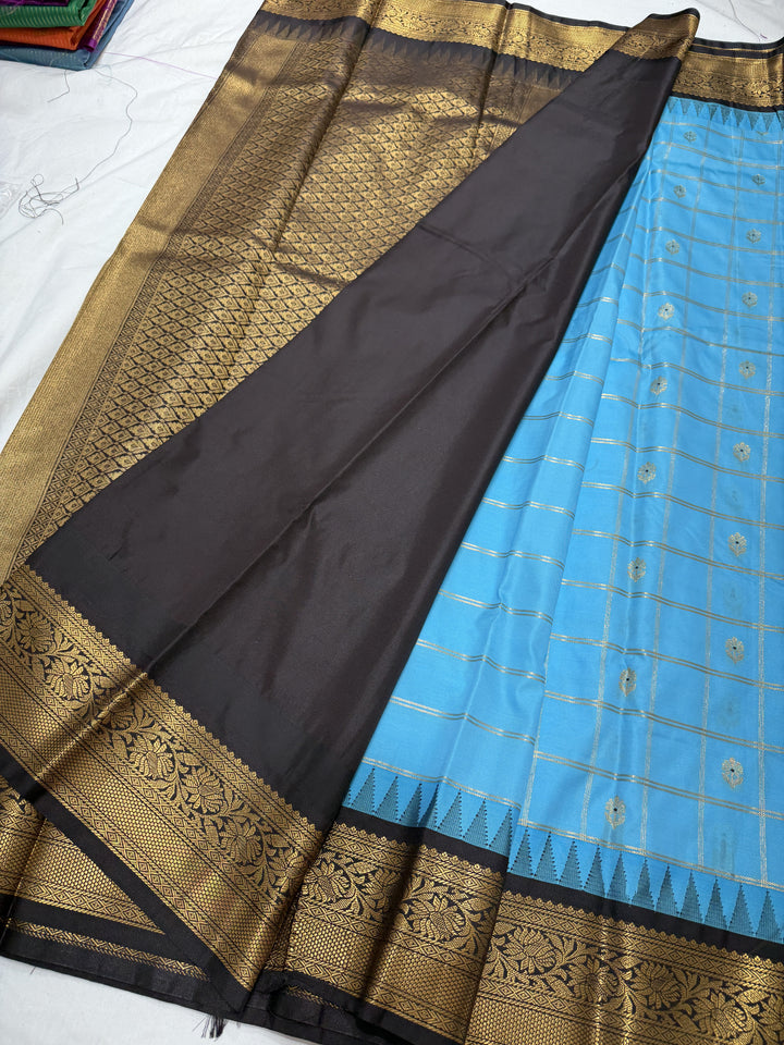 Checks Small Border Premium Semi Gadwal Saree (DHN-647)