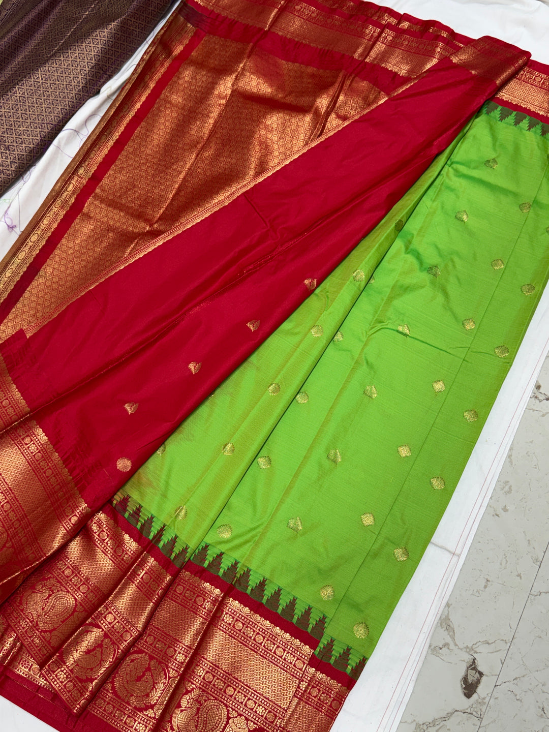 Parrot Green Semi-Silk Gadwal Saree (DHN-448)
