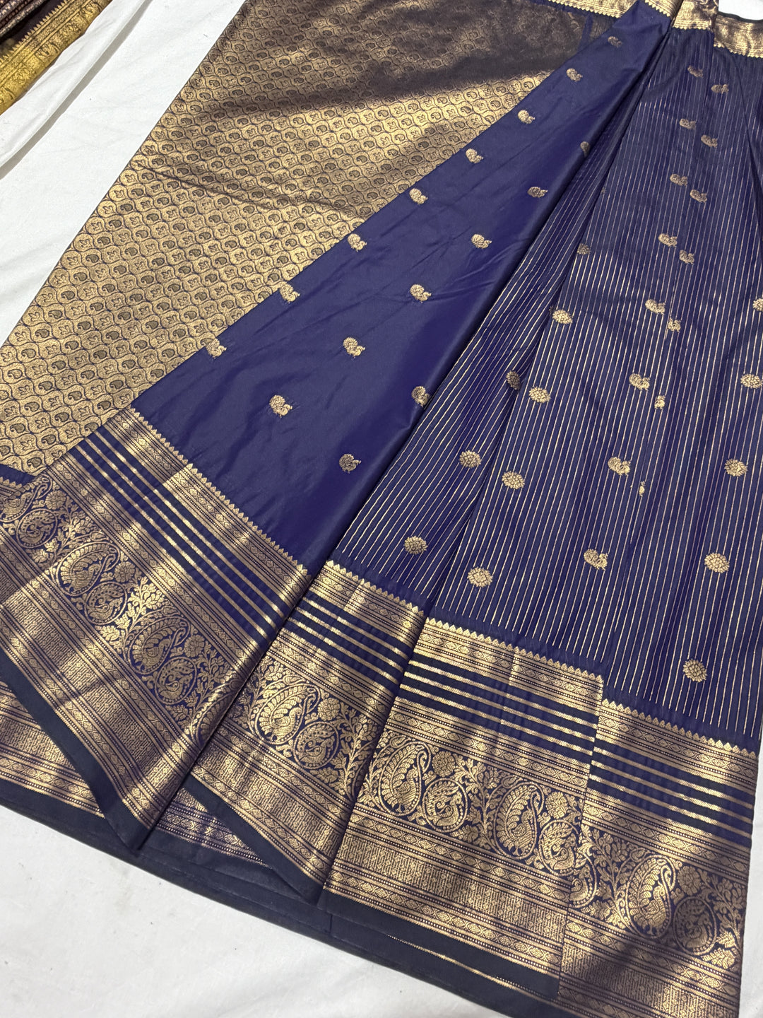 Stripes Big Border Premium Semi Gadwal Saree (DHN-641)