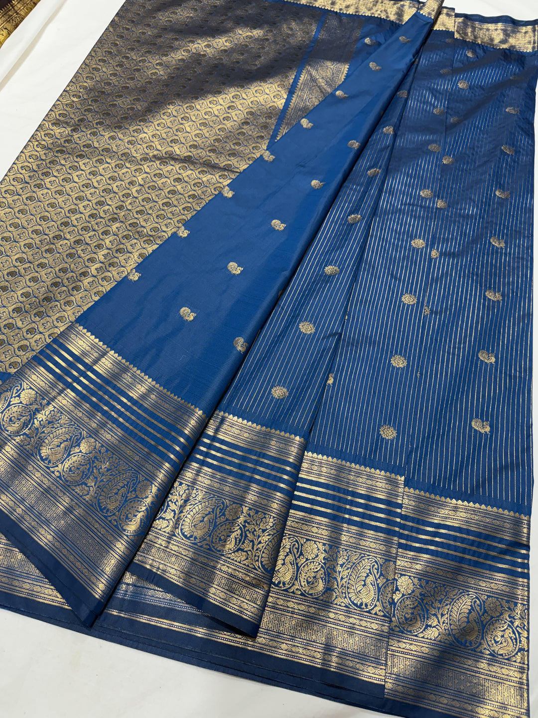 Stripes Big Border Premium Semi Gadwal Saree (DHN-641)