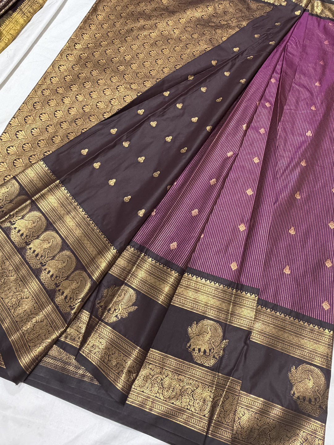 Stripes Big Gap Border Premium Semi Gadwal Saree (DHN-639)