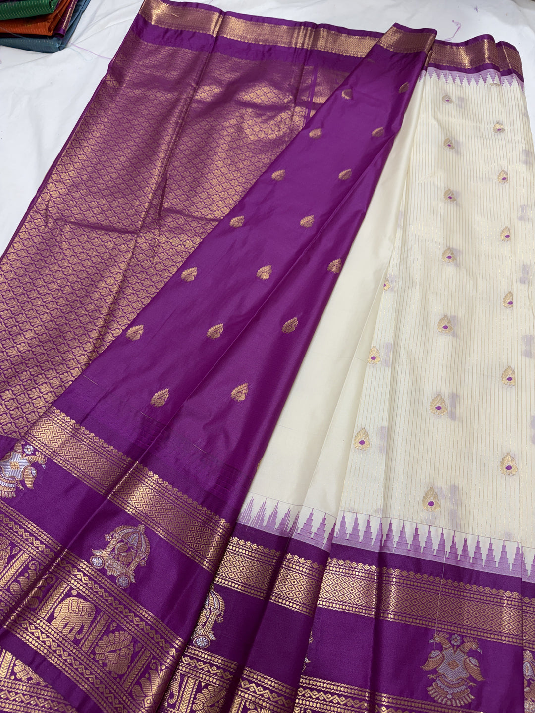 Stripes Big Gap Border Premium Semi Gadwal Saree (DHN-638)
