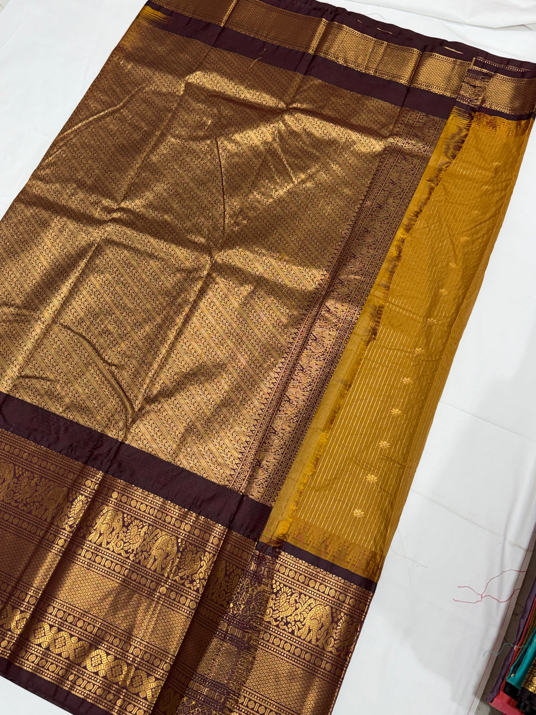 DHN-205 pallu