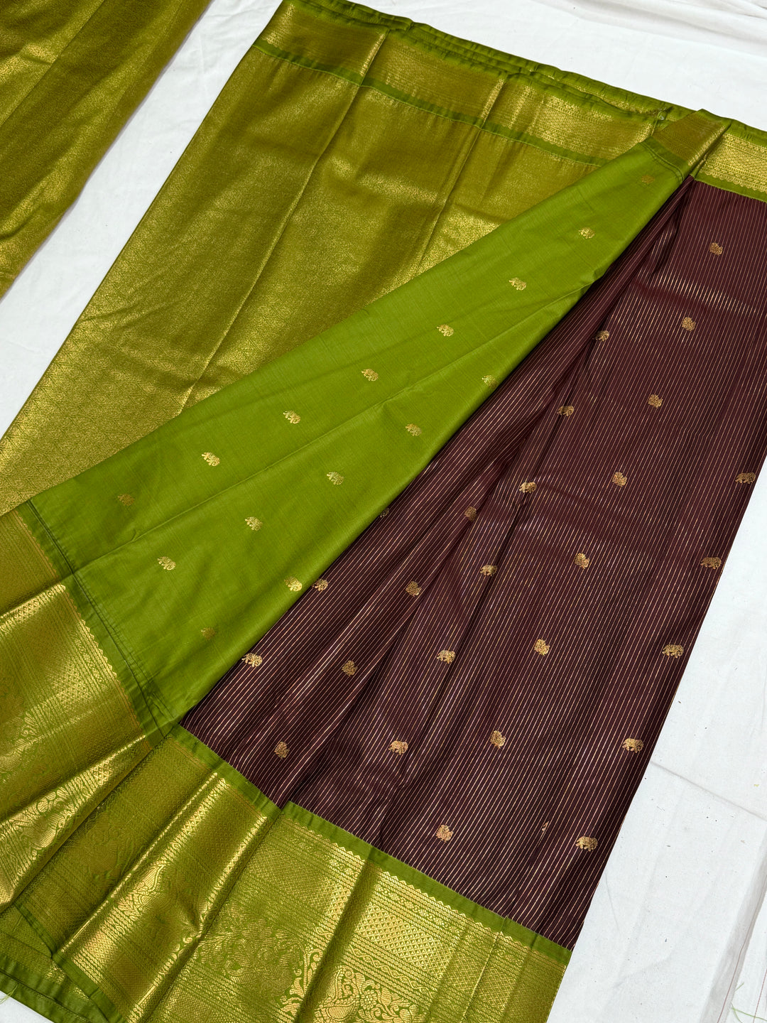 Dark Brown Semi-Silk Gadwal Saree (DHN-284)